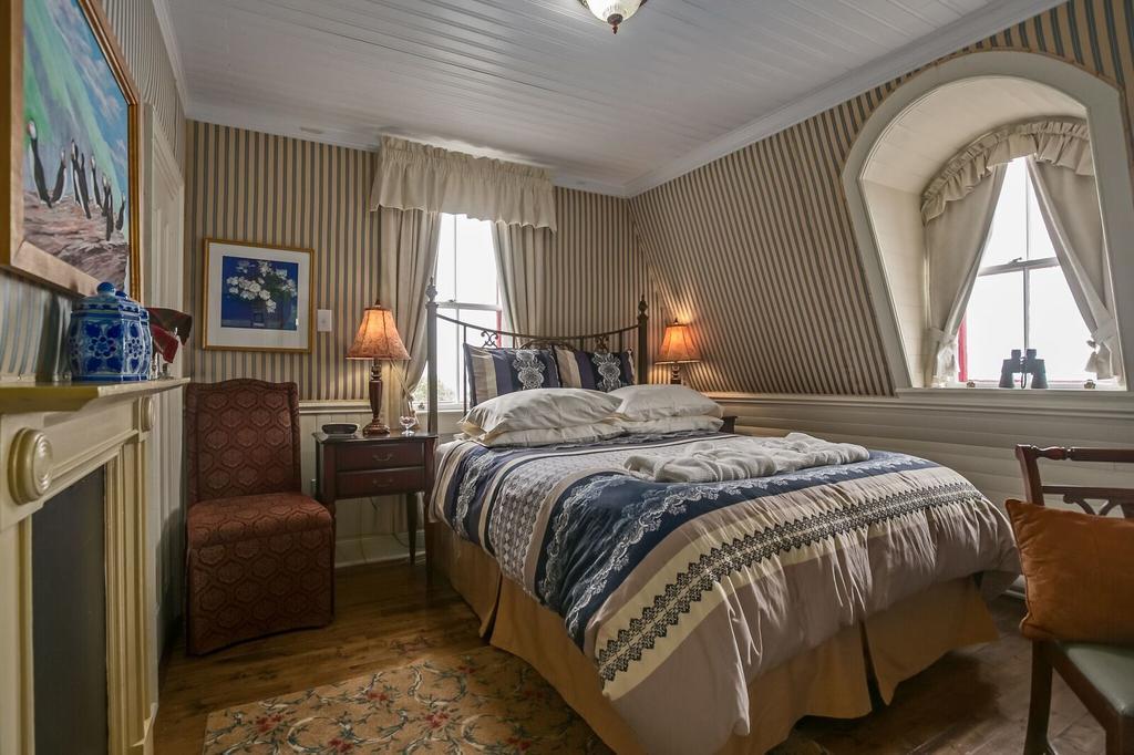 George House Heritage Bed And Breakfast Dildo Eksteriør billede